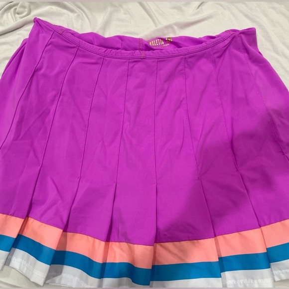 Lilly Pulitzer Loren pleated tennis skirt. Excellent cond  medium golf - Picture 2 of 4
